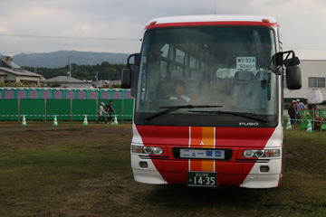シャトルバス乗り場（行き）