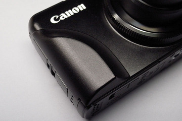Canon PowerShot S90