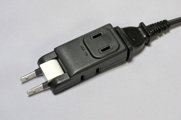 超小型電源タップ