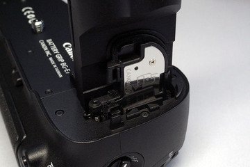 Canon BG-E7