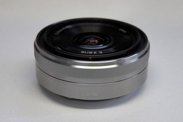 E16mm F2.8
