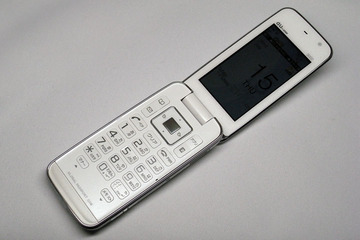au S002