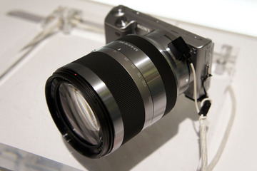 E18-200mm F3.5-6.3 OSS